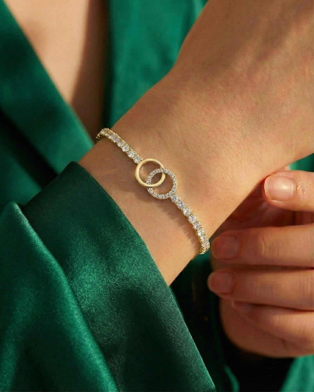 NIA Stainless Steel Golden Anti Tarnish Bracelet.