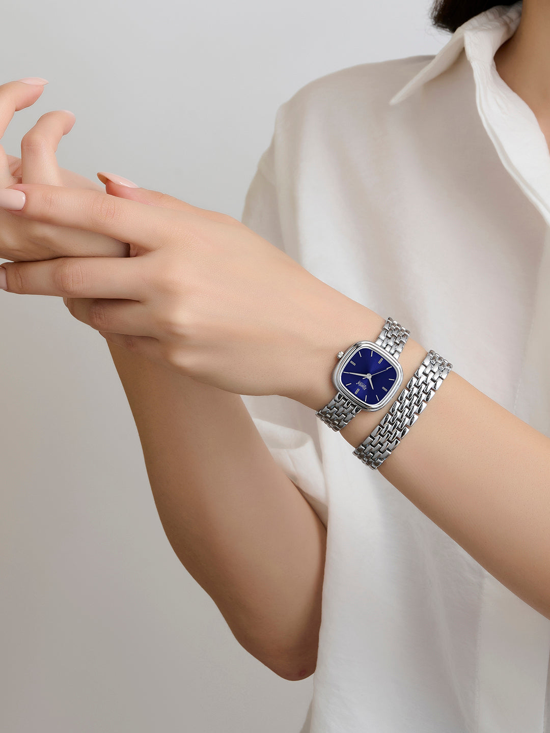 Starlé Blue Dial Silver-Tone Bracelet Set