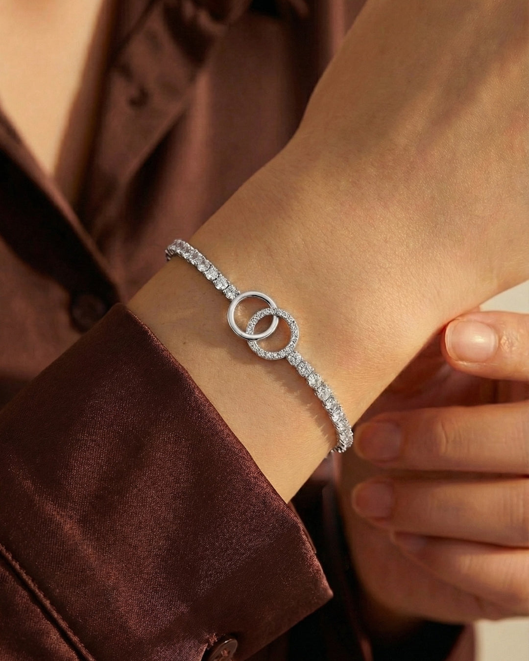 NIA Stainless Steel Silver Anti Tarnish Bracelet.