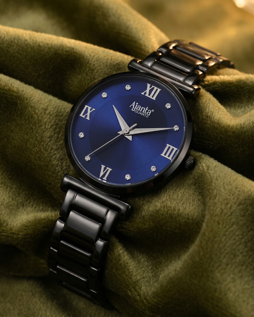 Lushora Blue Dial Black-Tone Bracelet